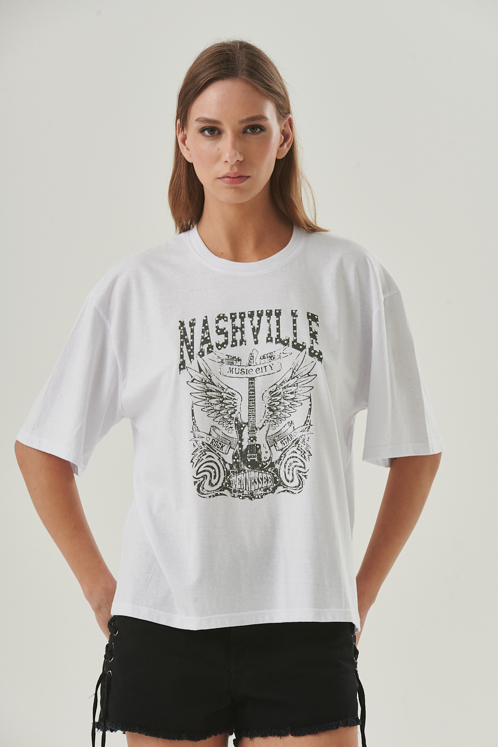 remera amplia estampada