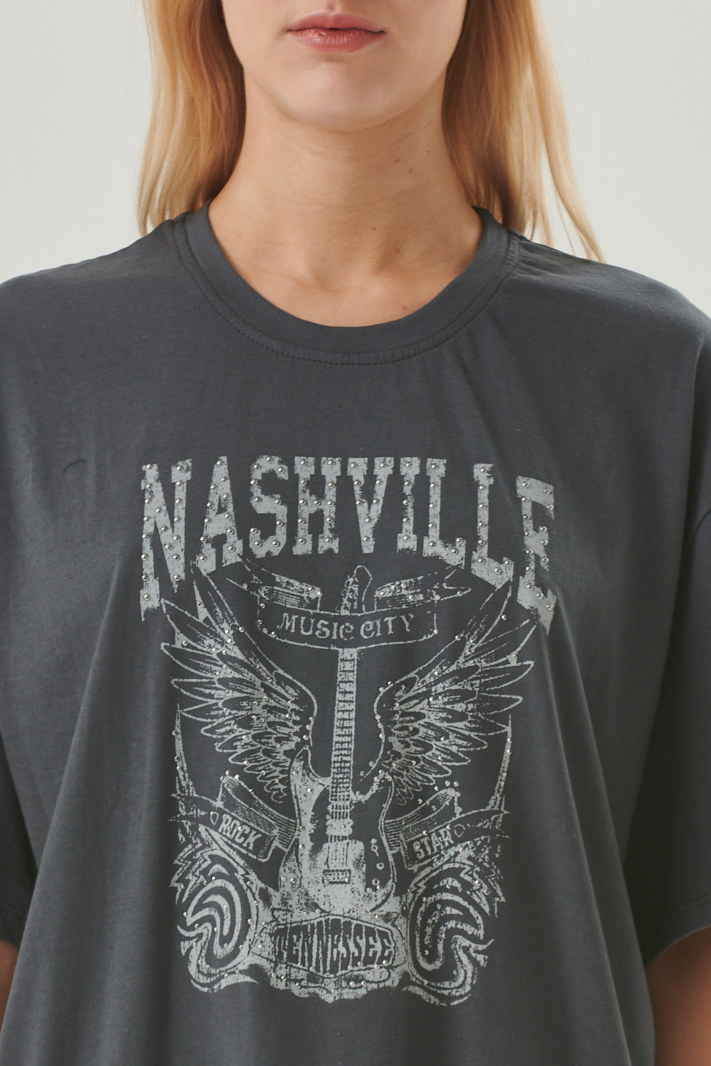 remera amplia estampada