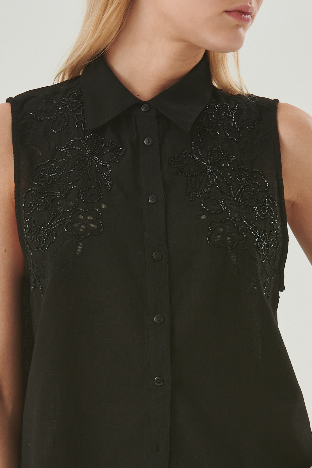 camisa sin mangas brillos