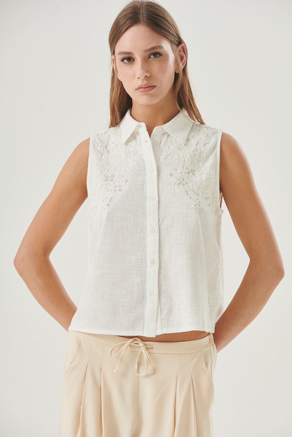 camisa sin mangas brillos