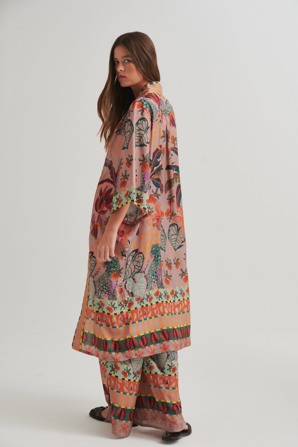 kimono estampa selvática