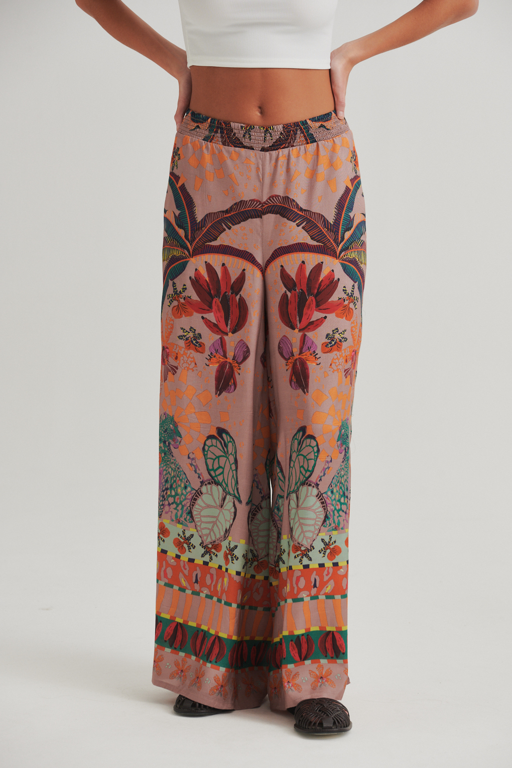pantalón estampa tropical