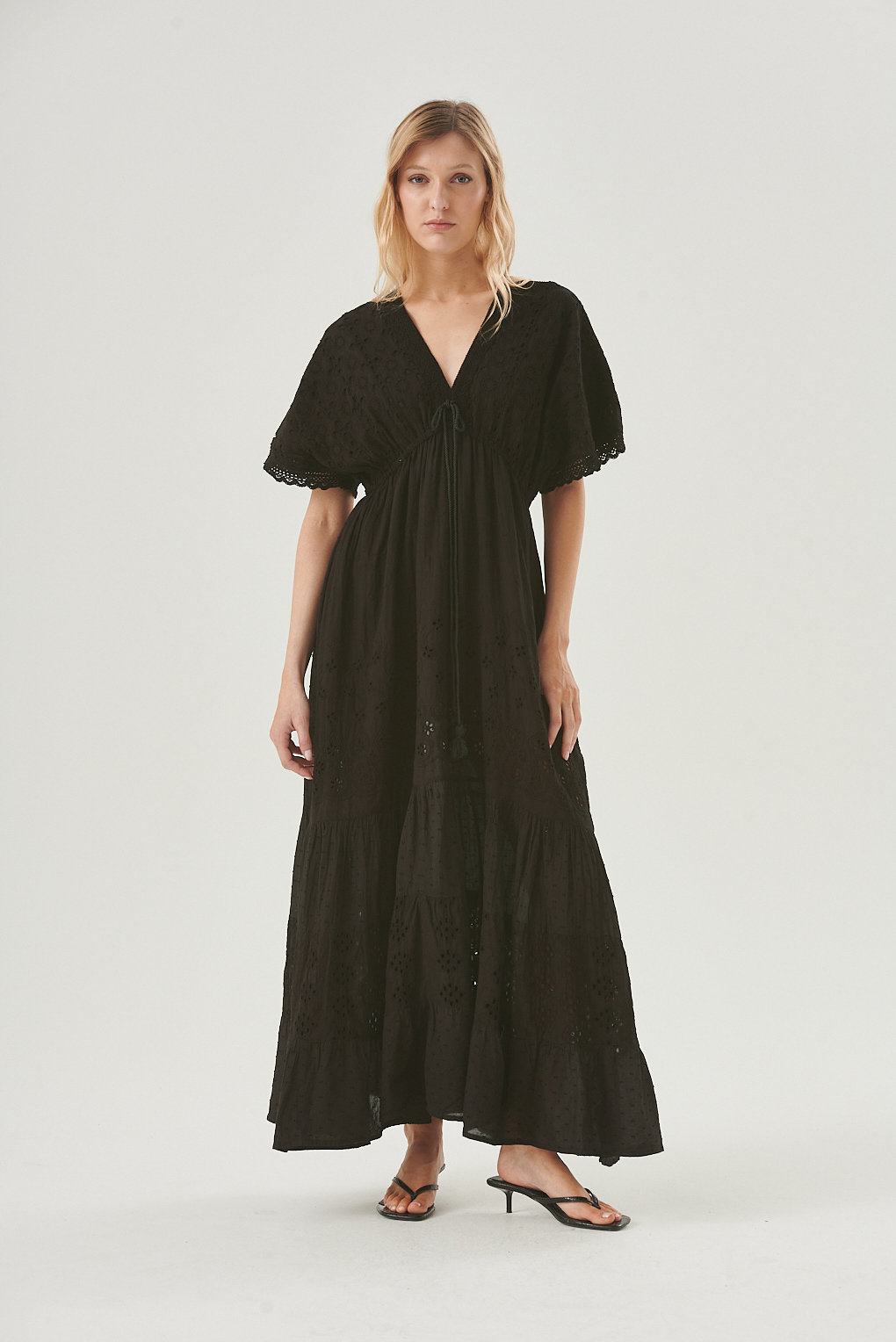 vestido blanco calado