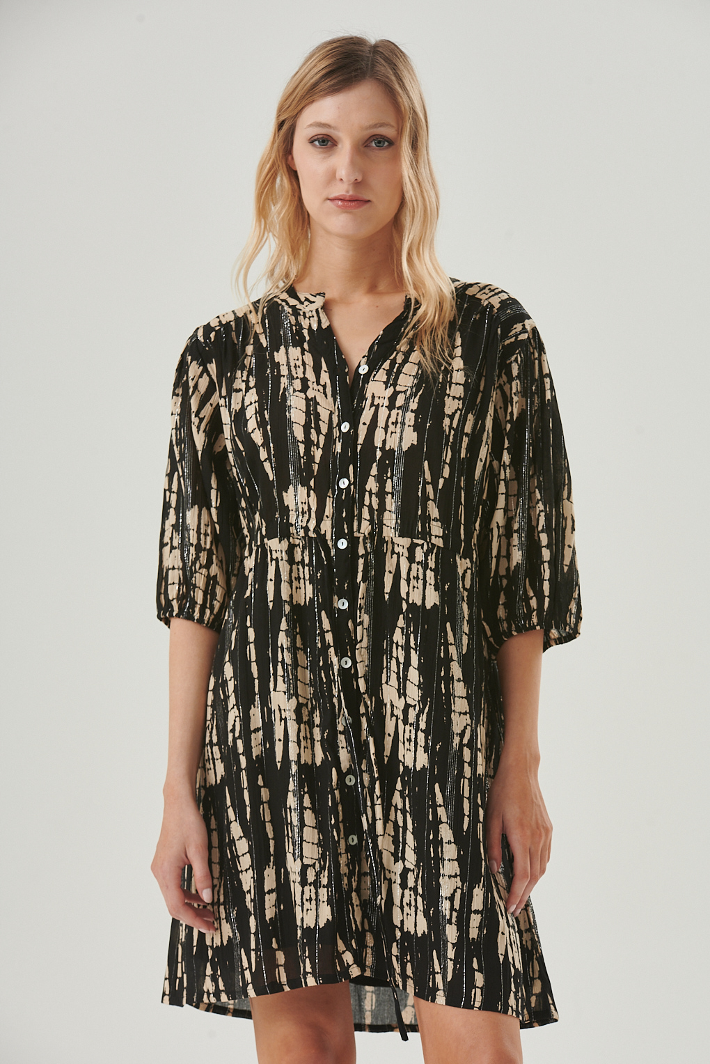 vestido corto botones