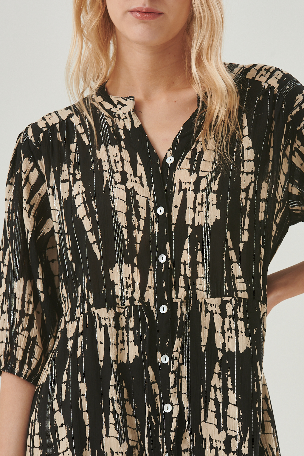 vestido corto botones