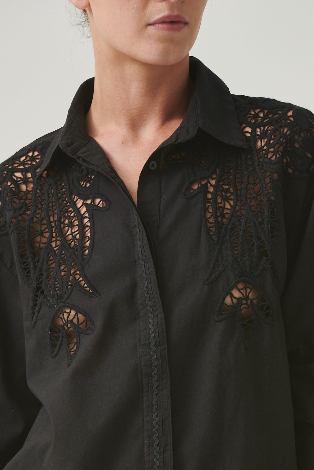 camisa algodón bordada