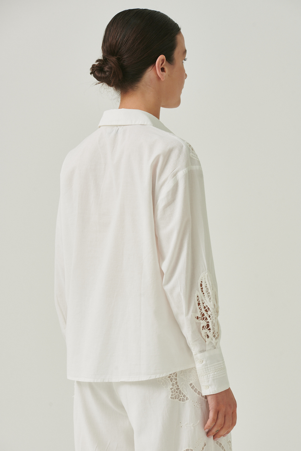 camisa algodón bordada