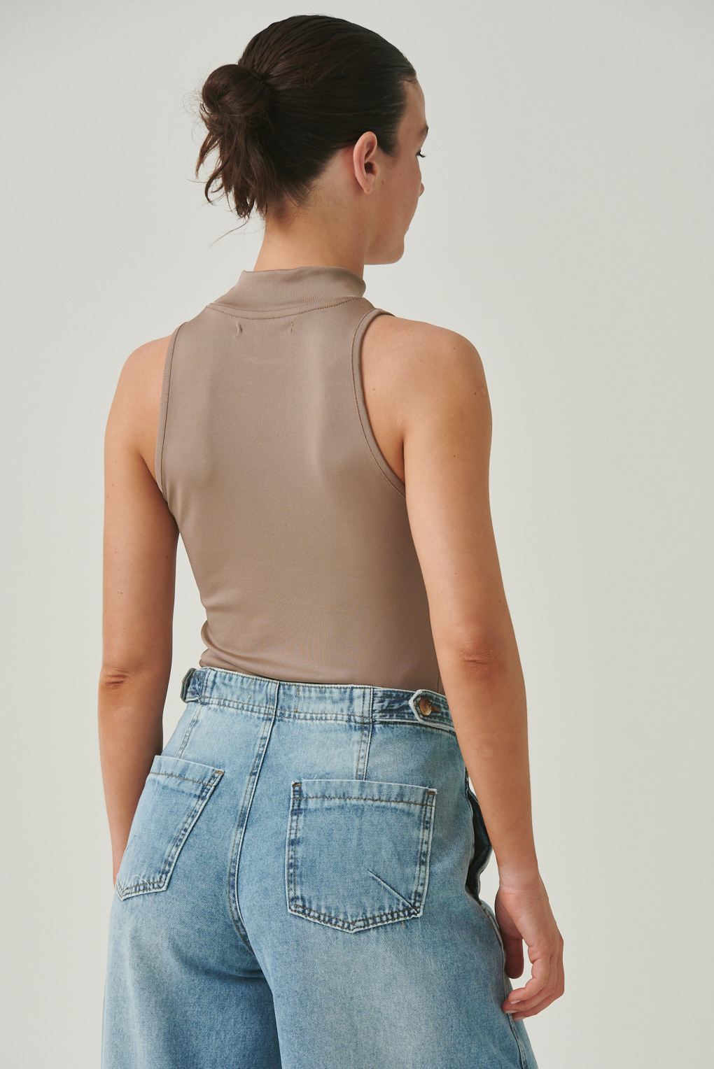 musculosa poliéster con brillos