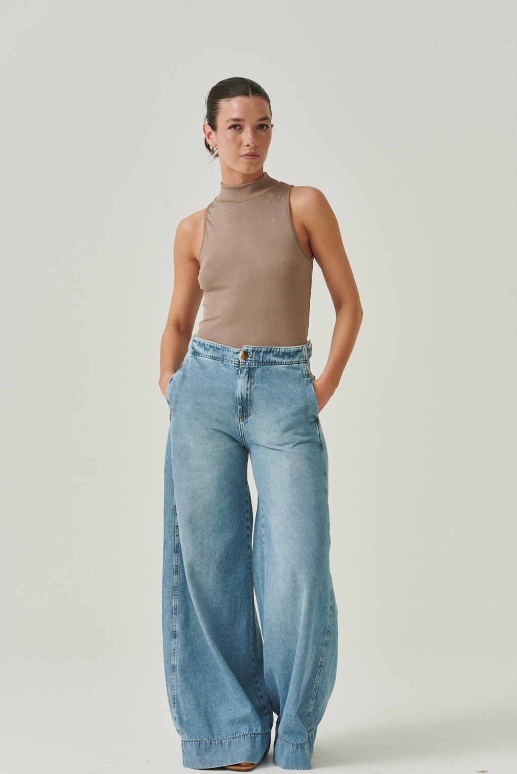 musculosa poliéster con brillos