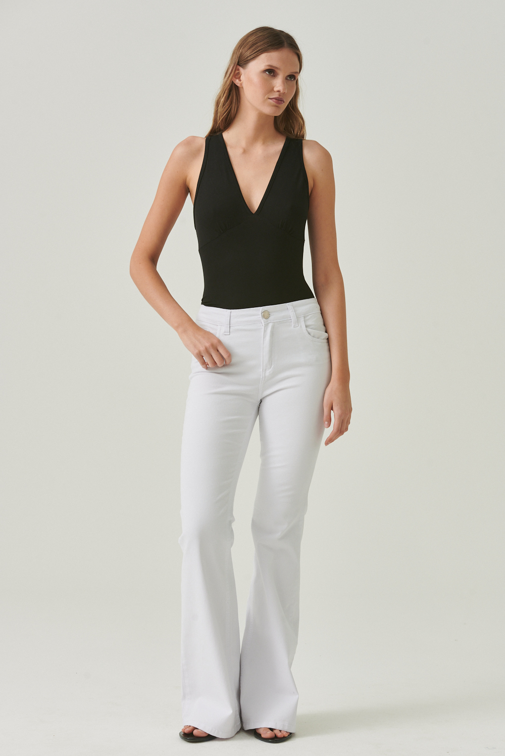 musculosa jersey escote V