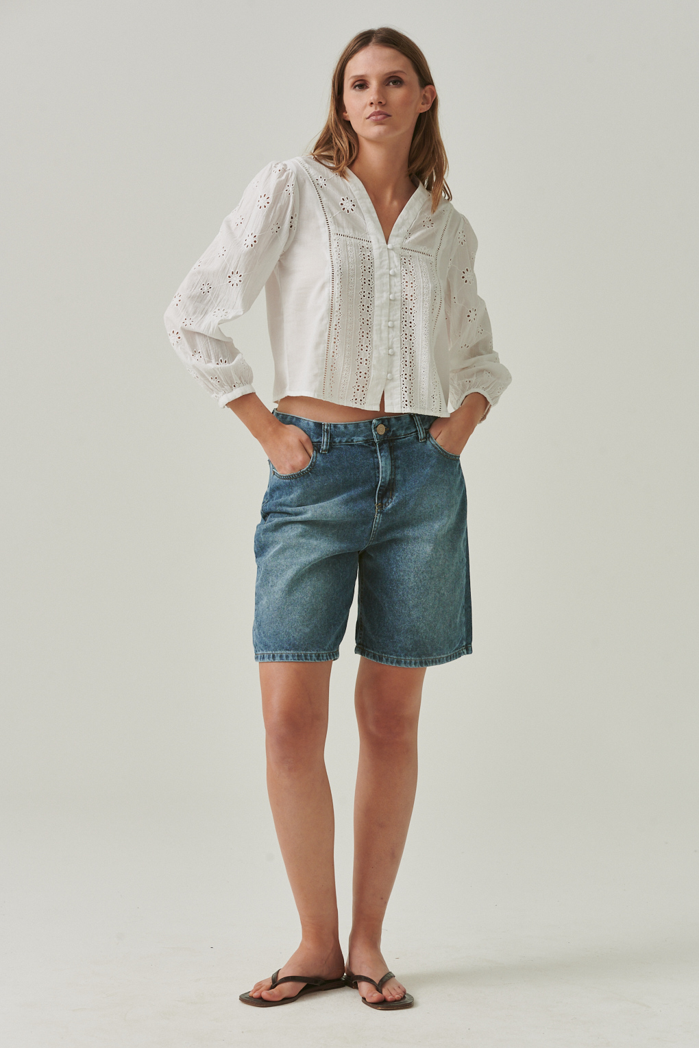 bermuda denim rígido celeste