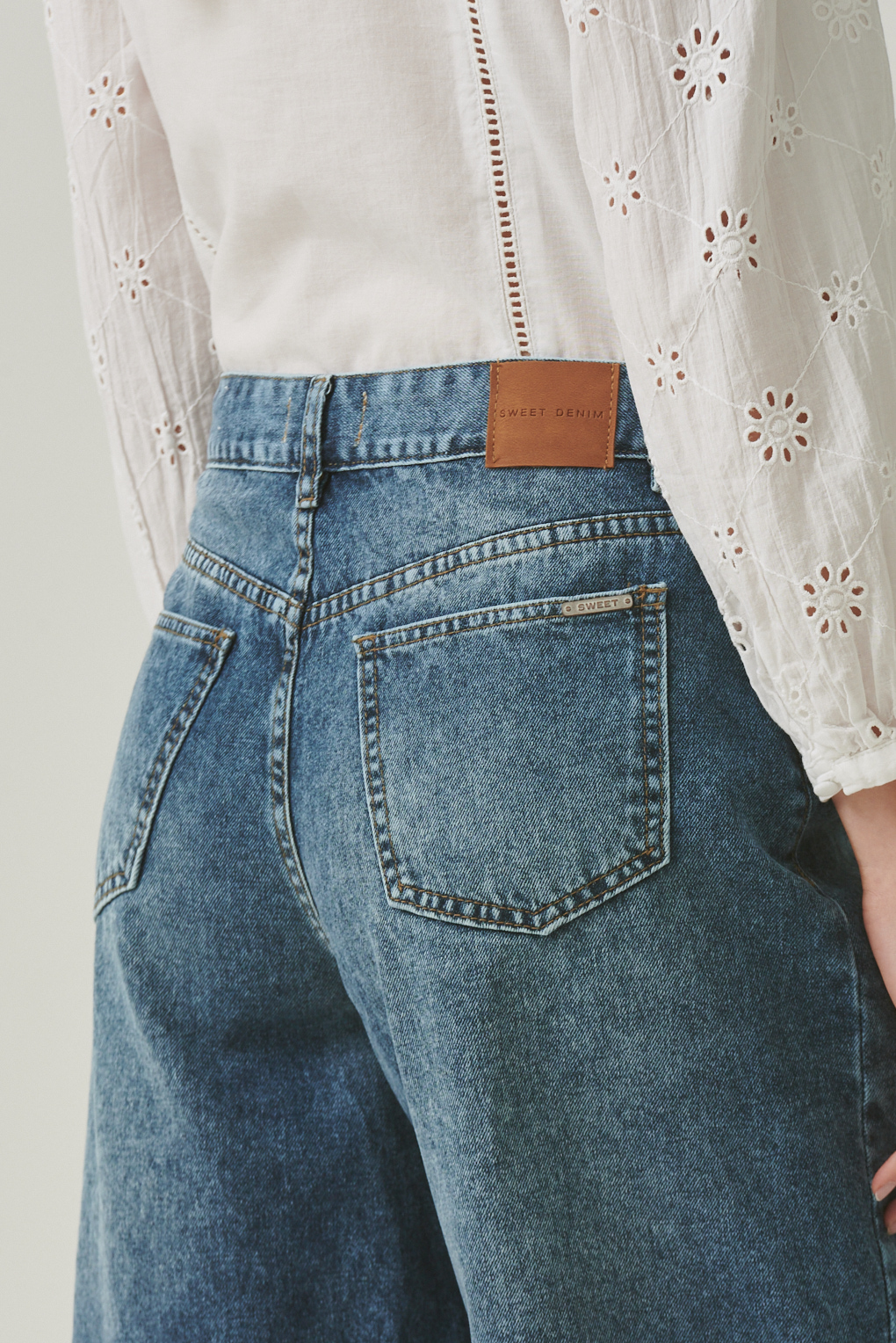 bermuda denim rígido celeste