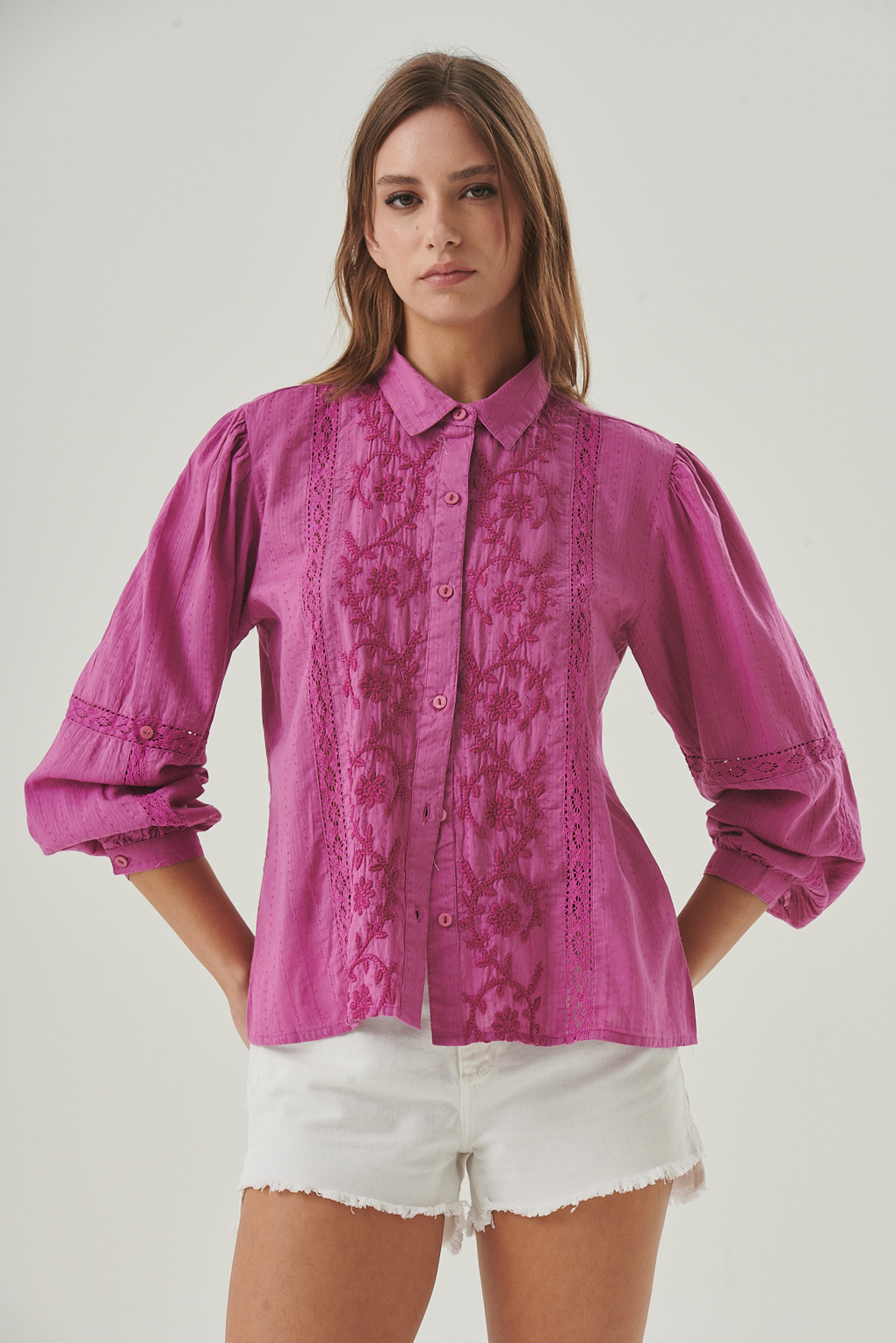 camisa algodón bordada