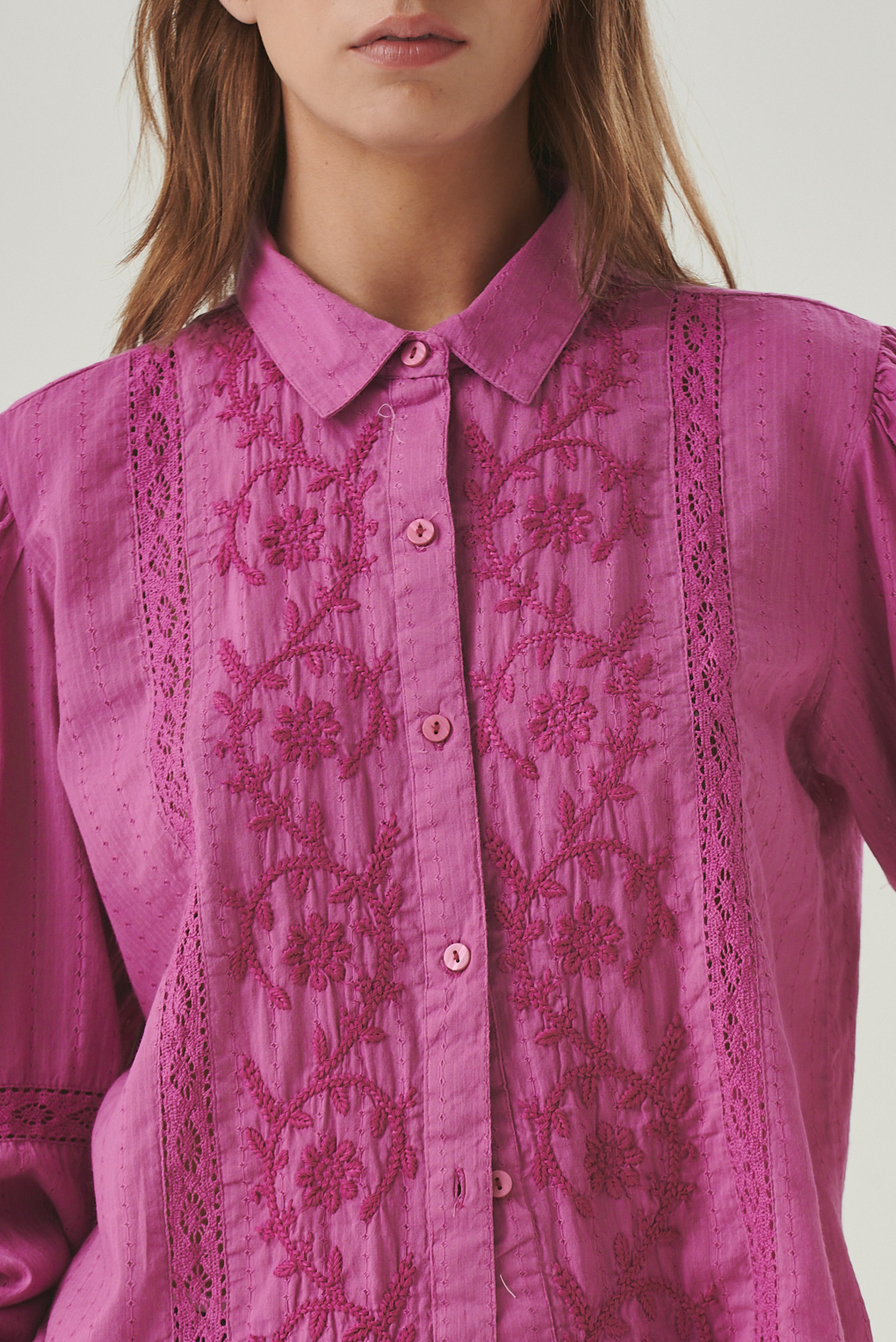 camisa algodón bordada