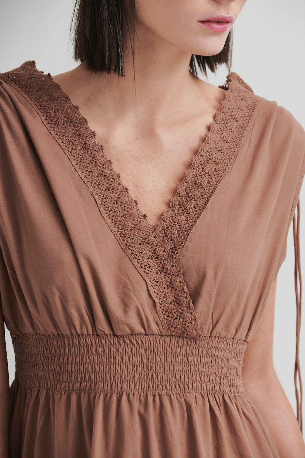 vestido de algodon de puntilla