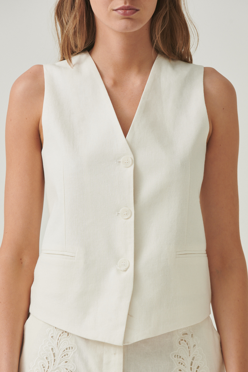 chaleco lino liso