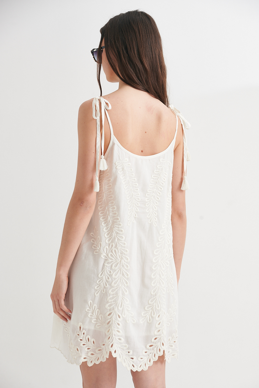 vestido corto briderie