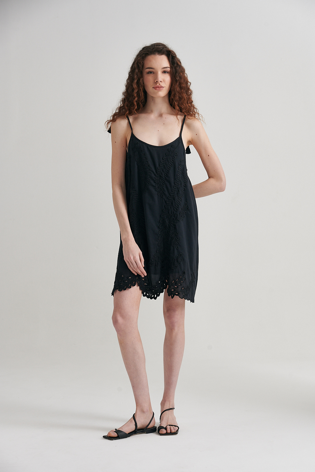 vestido corto briderie