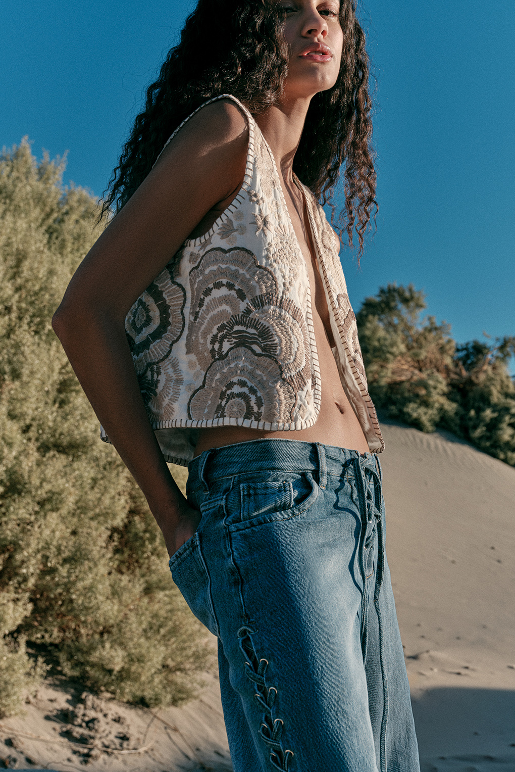 chaleco bordado artesanal