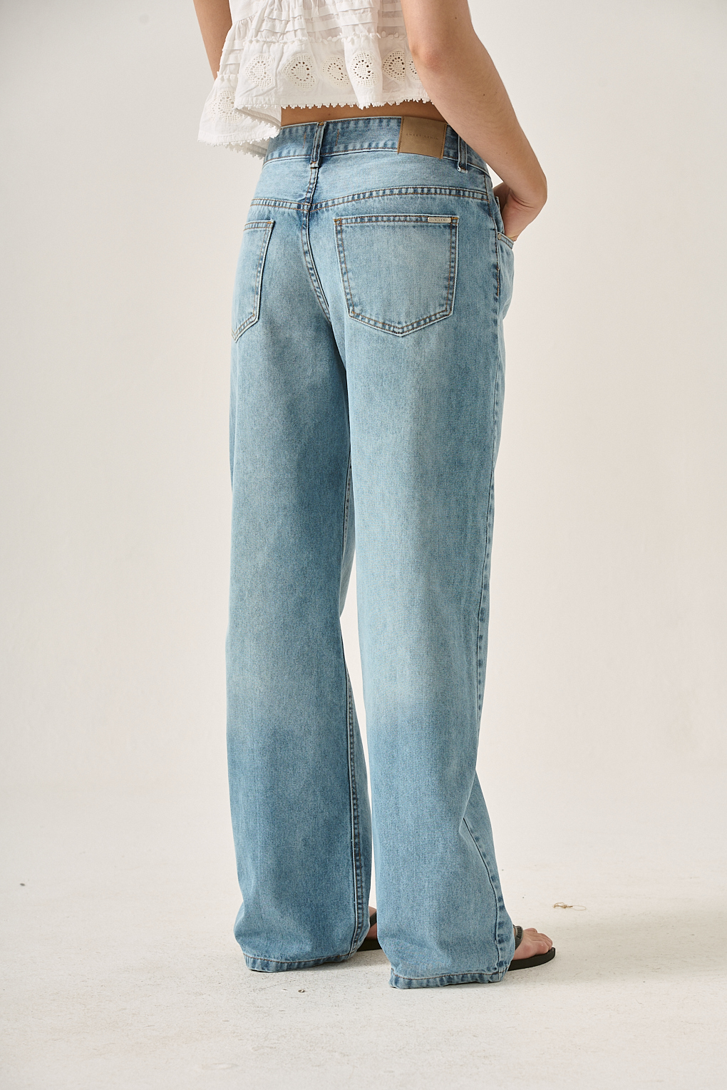 jean wide leg clasico