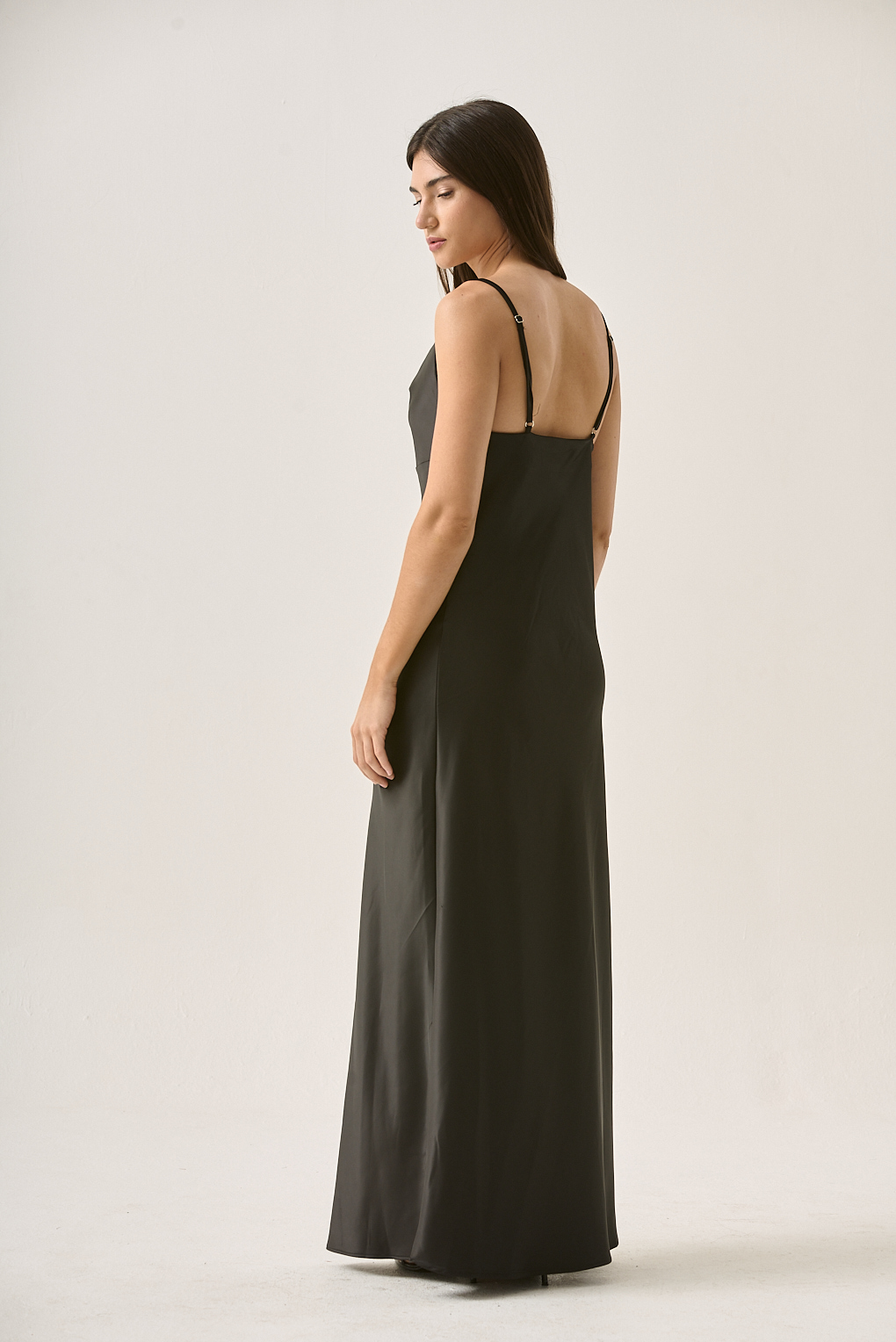 vestido satén largo