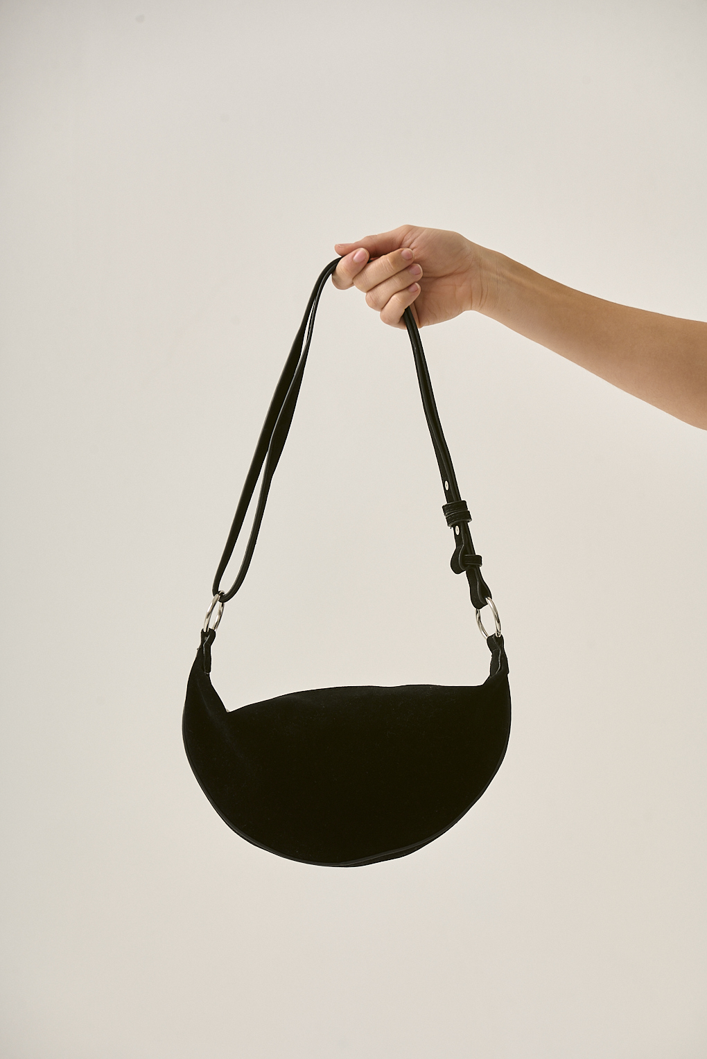 Cartera bandonlera tacha