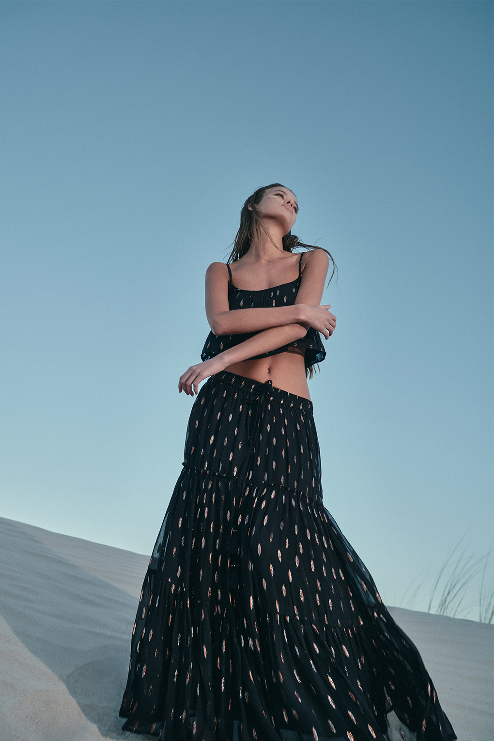 pollera con volados y brillo