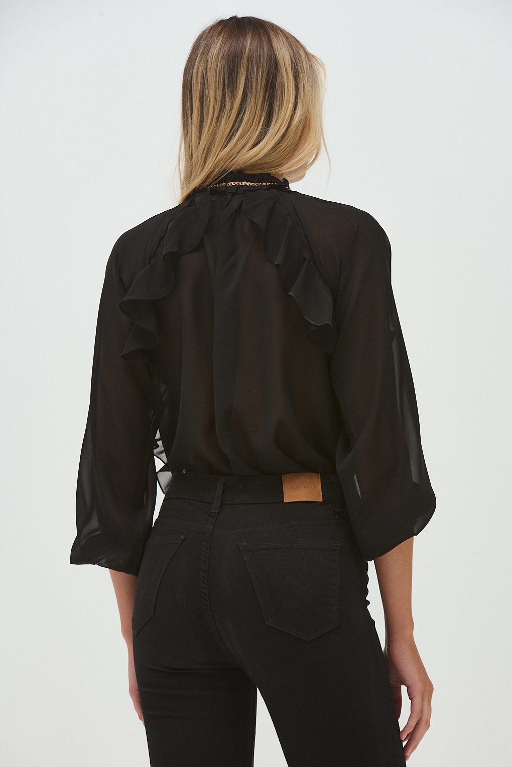 blusa gasa y volados