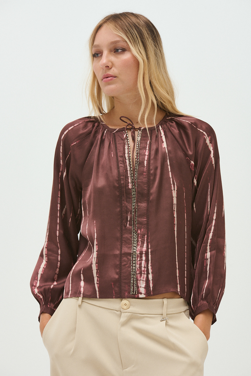 blusa viscosa estampada