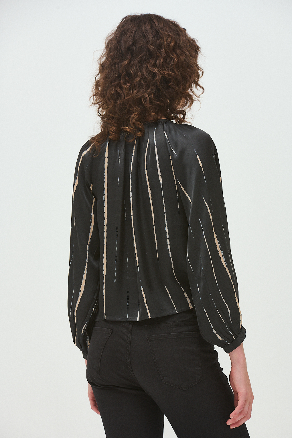 blusa viscosa estampada