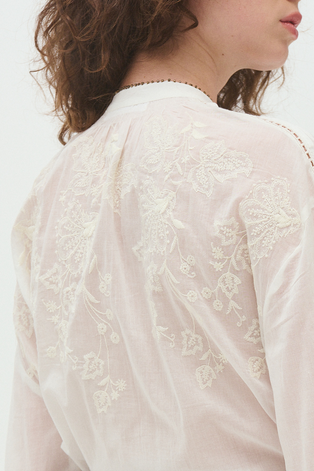 blusa bordado broderie
