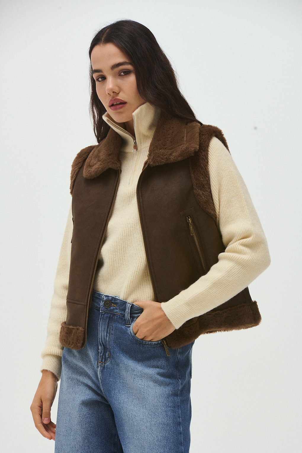 chaleco eco cuero