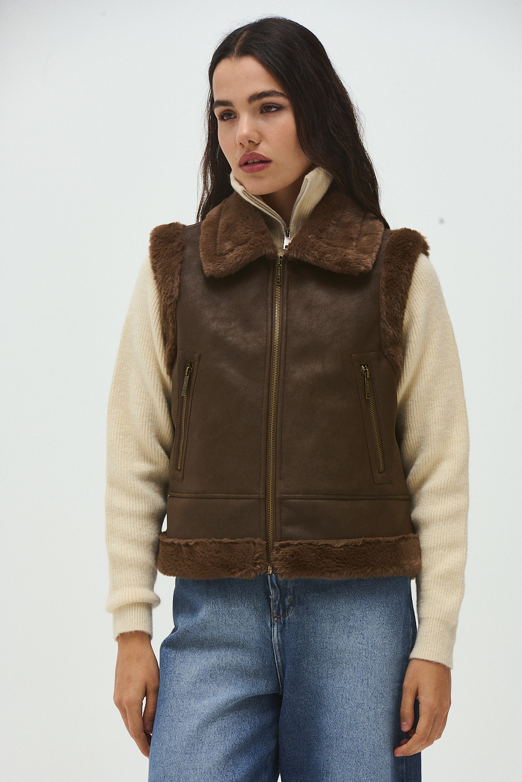 chaleco eco cuero