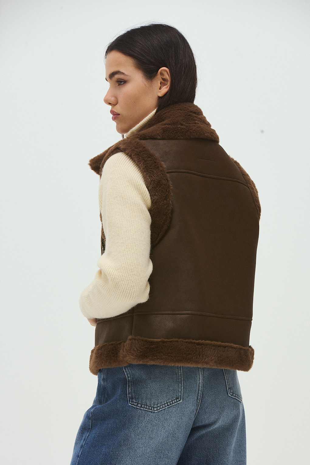 chaleco eco cuero