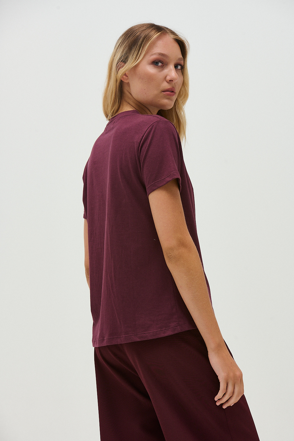 084890UV.A00S