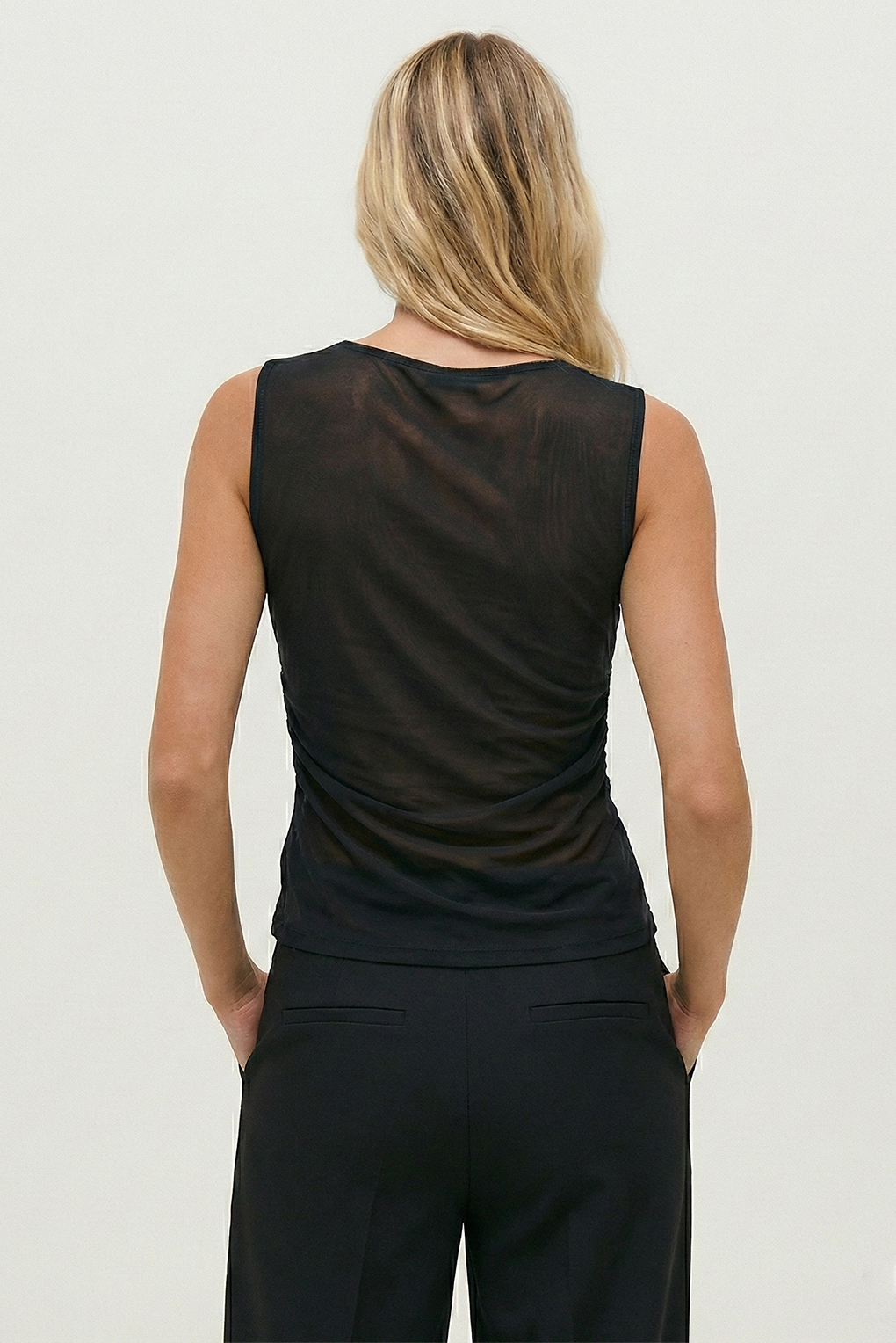 musculosa tul